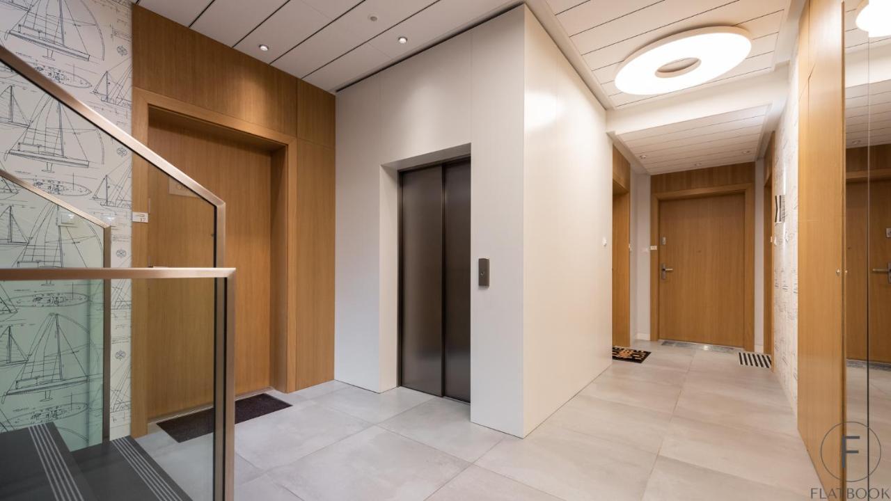 Flatbook - City Center Apartments Yacht Park 格丁尼亚 外观 照片